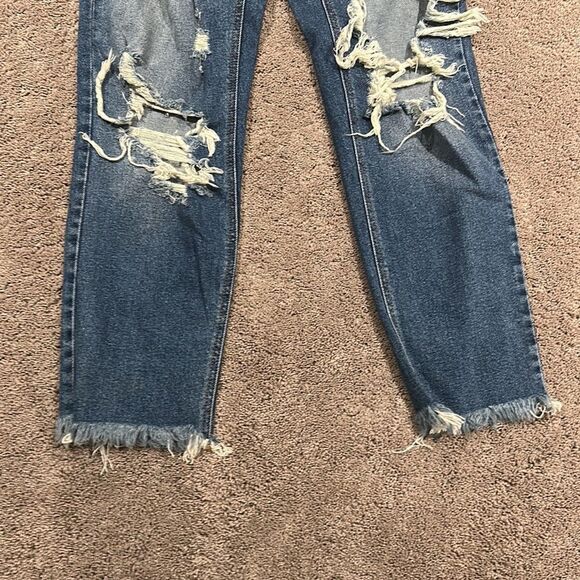 Cello! Like new! Heavy distressing ! Size 5! - Picture 3 of 8